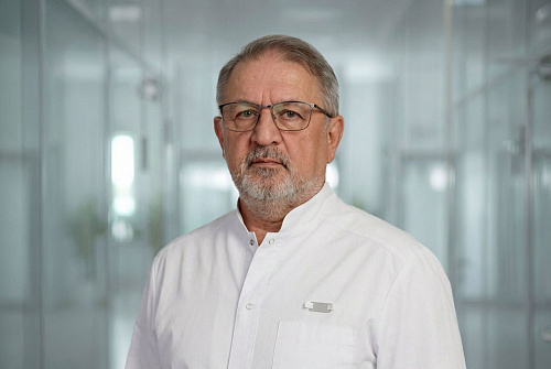 Халимбеков Рашид Керимович – врач-хирург, кандидат медицинских наук